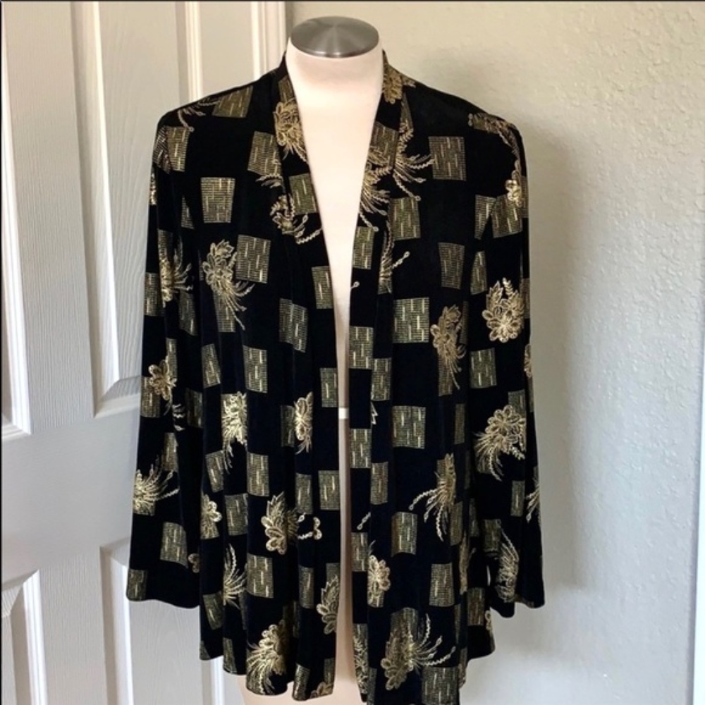 CLOSING SALE! Vintage Gold Floral Pattern Jacket